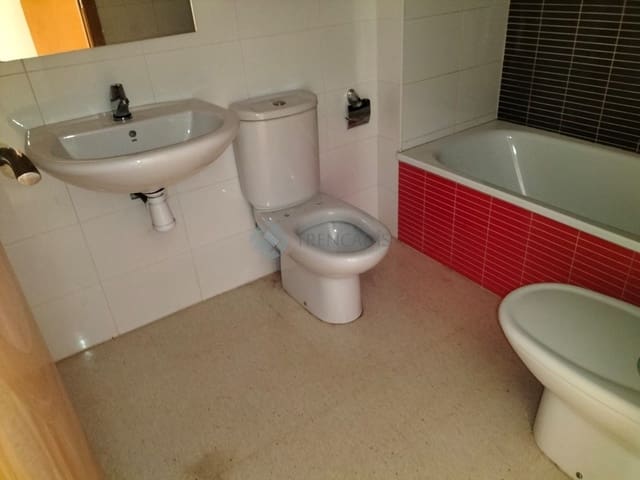 3 makuuhuone Huoneisto myytävänä paikassa Llocnou d'en Fenollet - 67 900 € (Ref: 9031120)