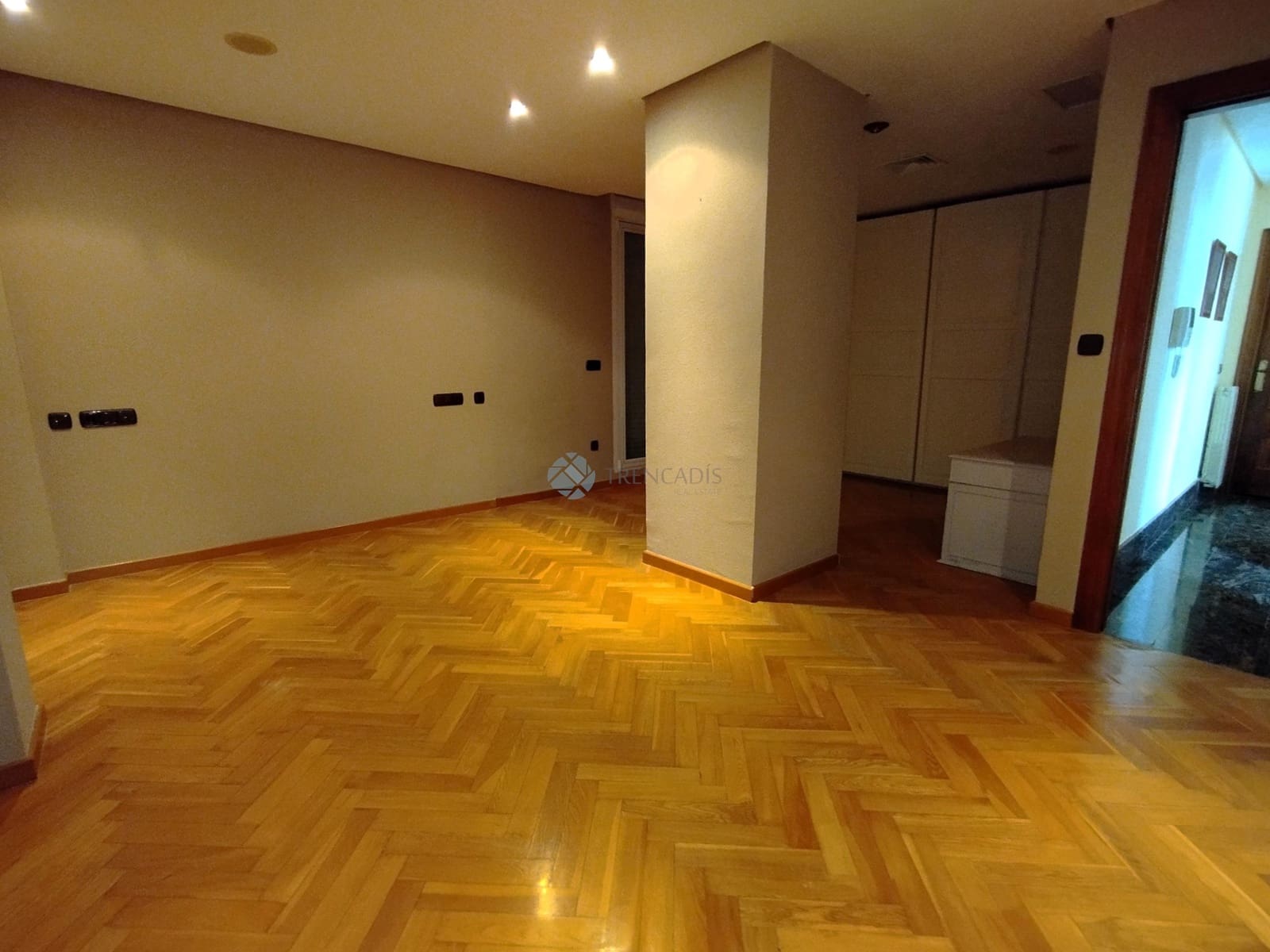 4 soveværelse Villa til salg i Elda - € 475.000 (Ref: 9031124)