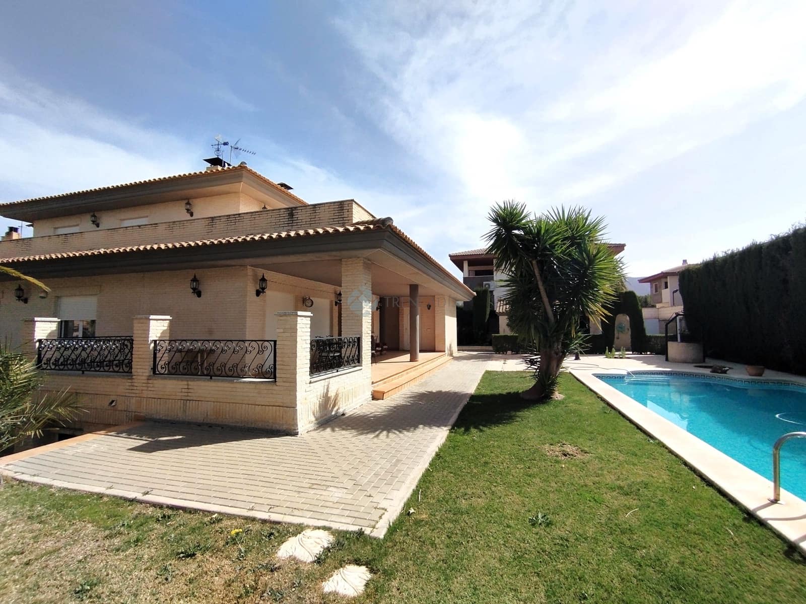 4 soveværelse Villa til salg i Elda - € 475.000 (Ref: 9031124)