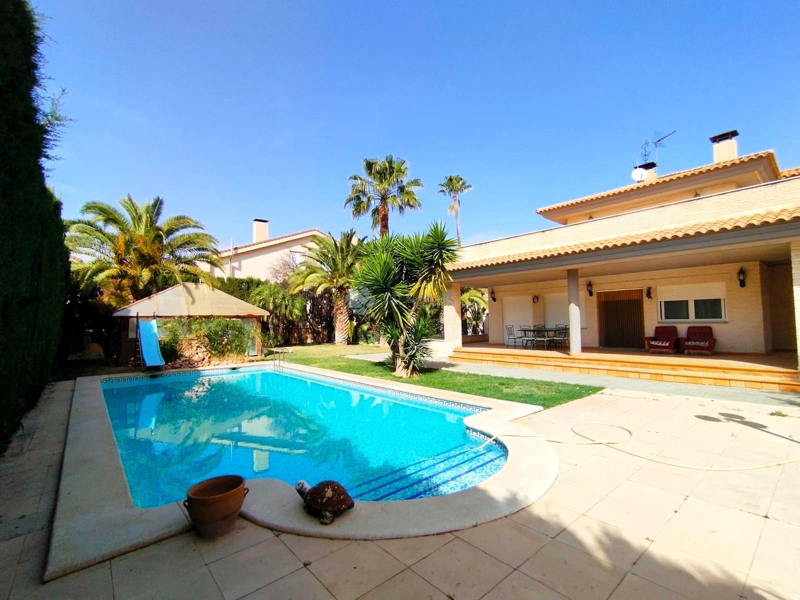 4 soveværelse Villa til salg i Elda - € 475.000 (Ref: 9031124)