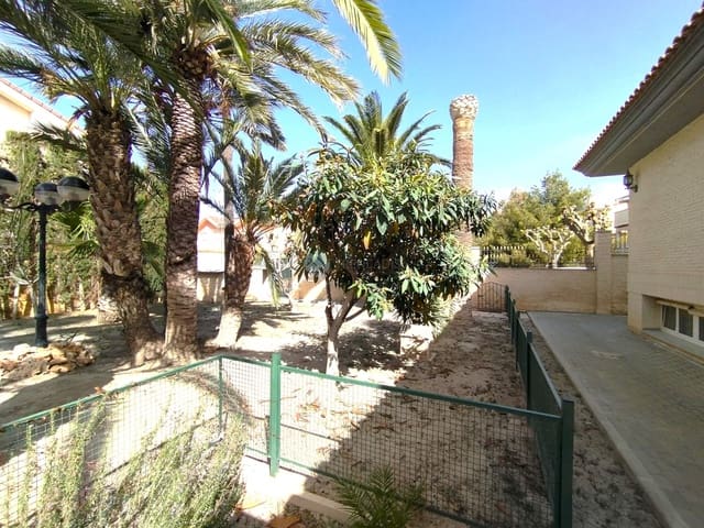 4 makuuhuone Huvila myytävänä paikassa Elda - 475 000 € (Ref: 9031124)