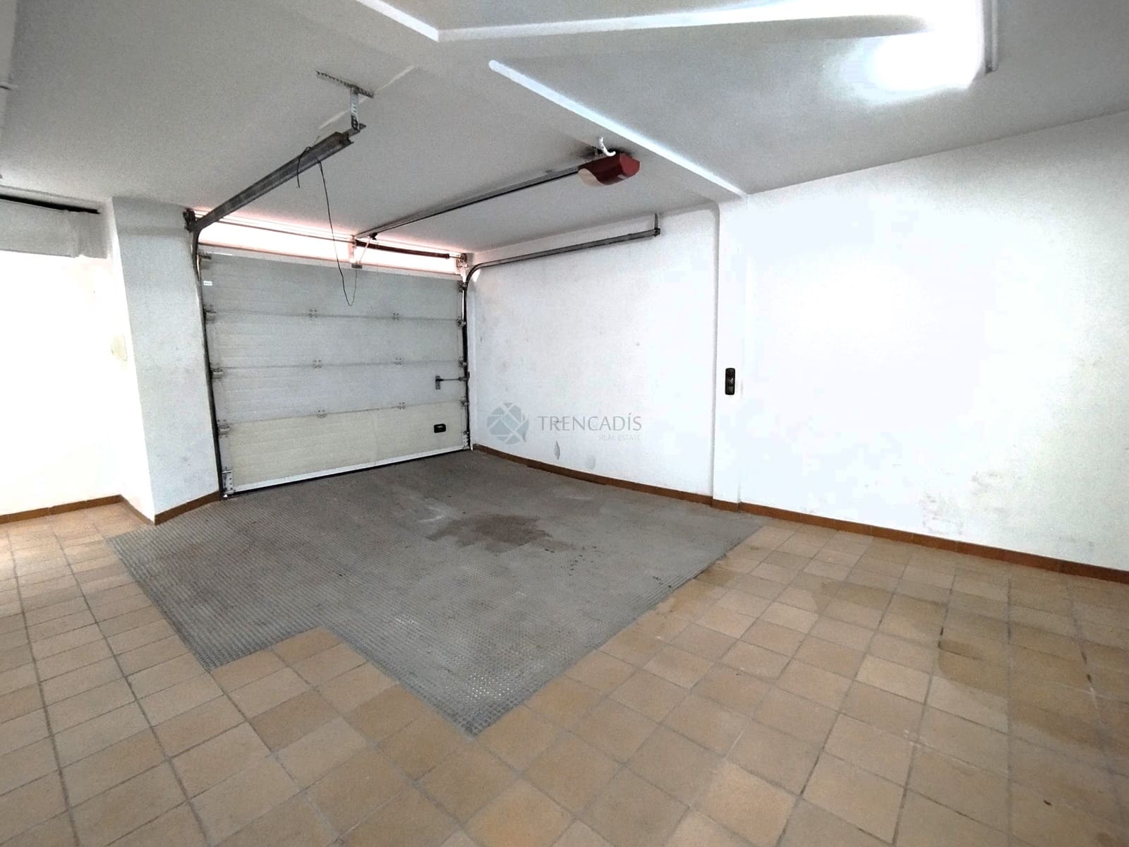 4 soveværelse Villa til salg i Elda - € 475.000 (Ref: 9031124)