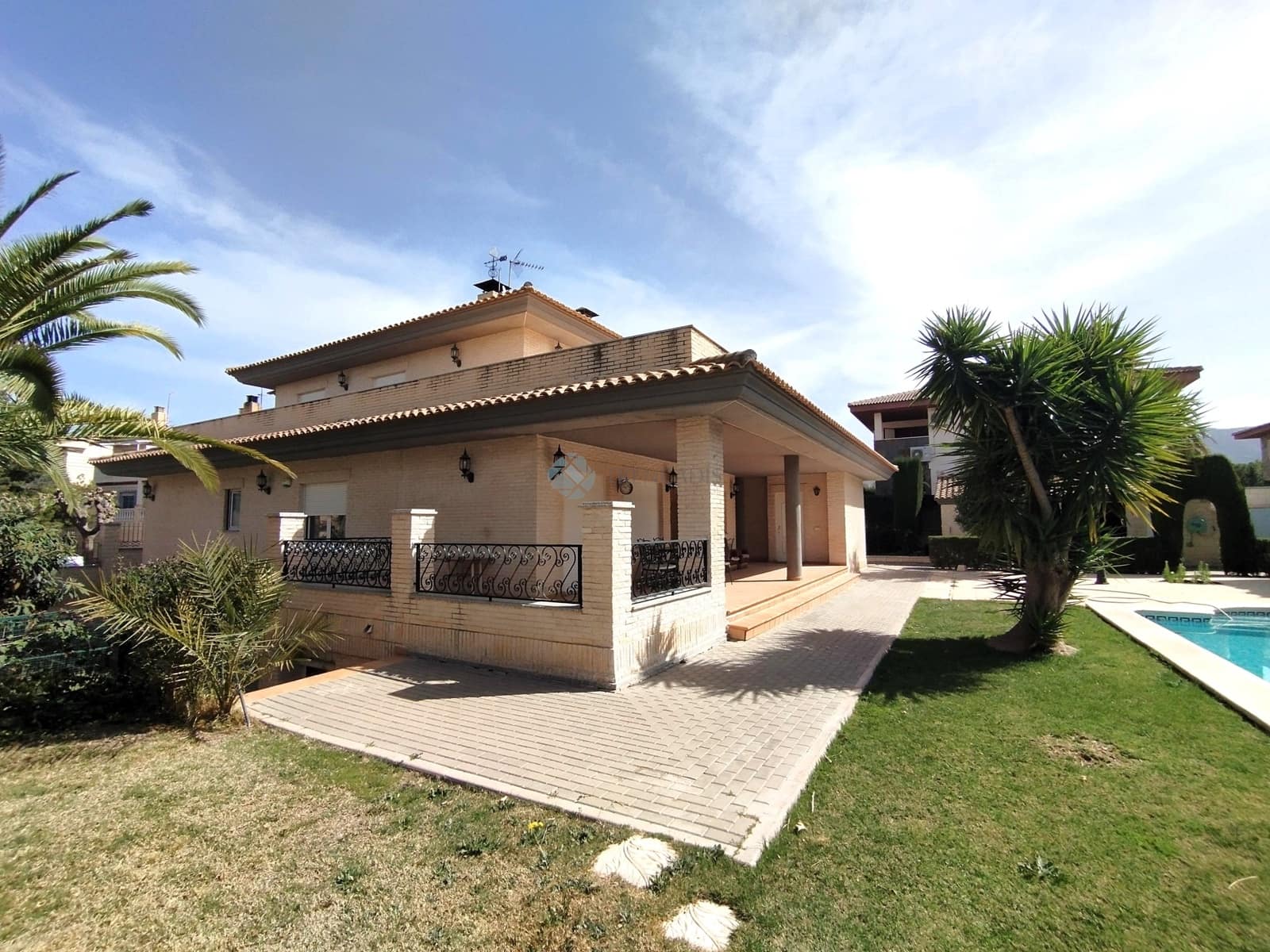 4 soveværelse Villa til salg i Elda - € 475.000 (Ref: 9031124)
