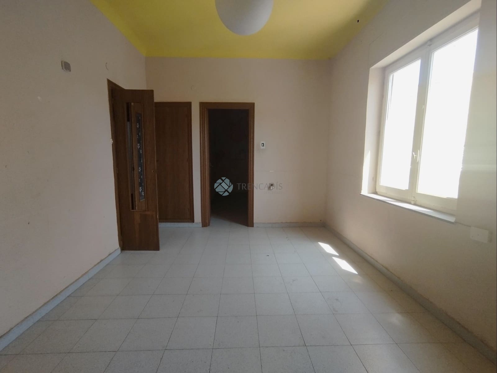 4 chambre Appartement à vendre à Elda - 67 000 € (Ref: 9097736)