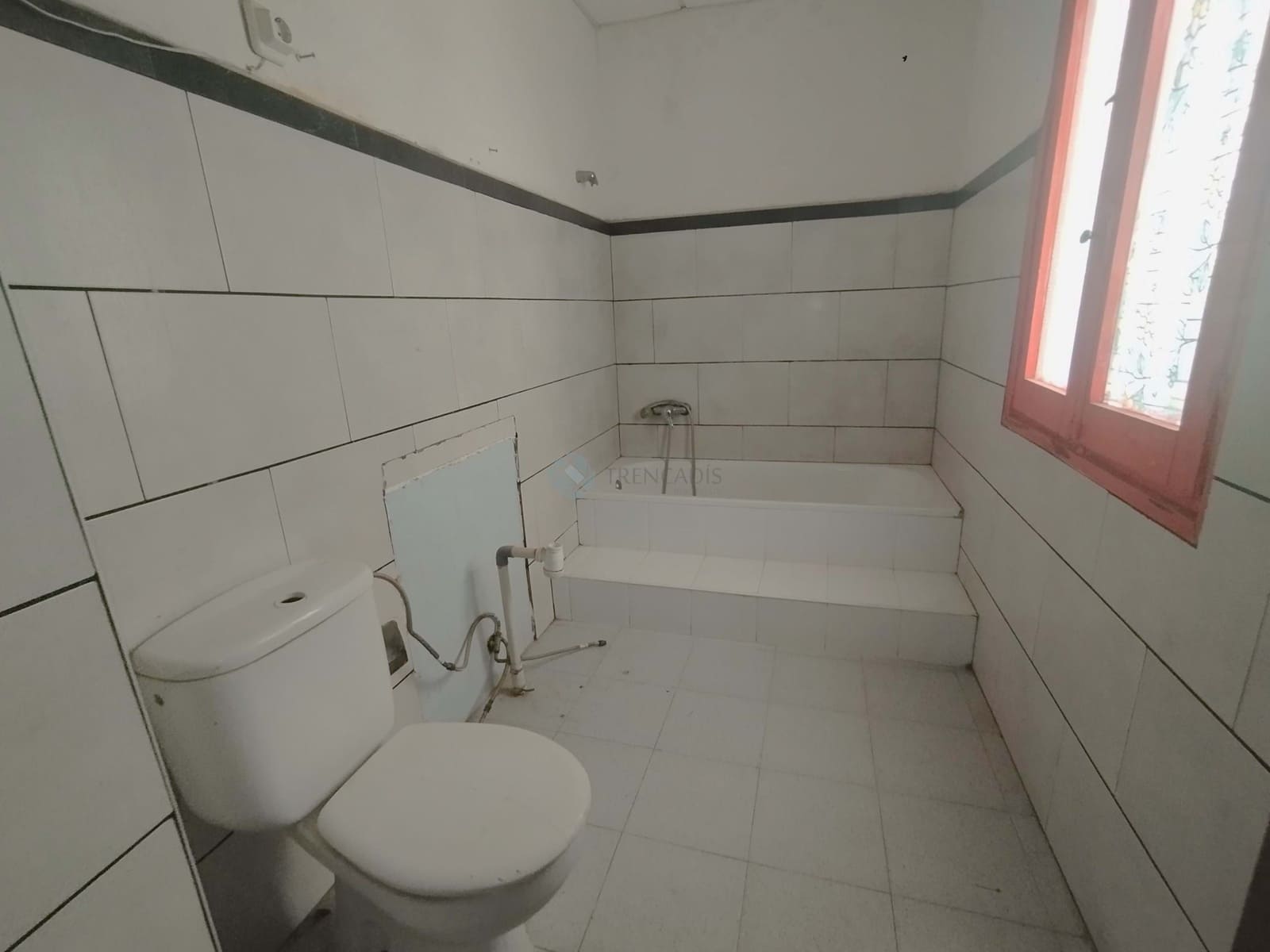 4 chambre Appartement à vendre à Elda - 67 000 € (Ref: 9097736)