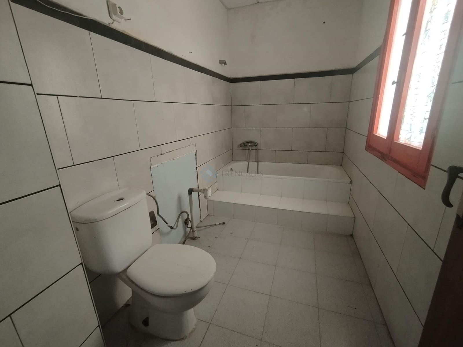 4 chambre Appartement à vendre à Elda - 67 000 € (Ref: 9097736)