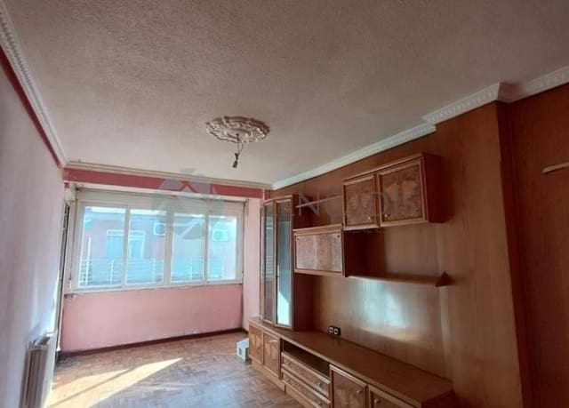 3 soveværelse Lejlighed til salg i Alcalá de Henares - € 219.000 (Ref: 9138659)