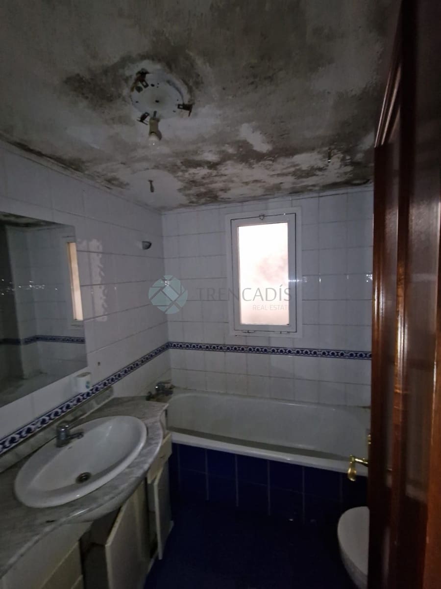 3 bedroom Apartment for sale in Madrid city - € 274,000 (Ref: 9145998)