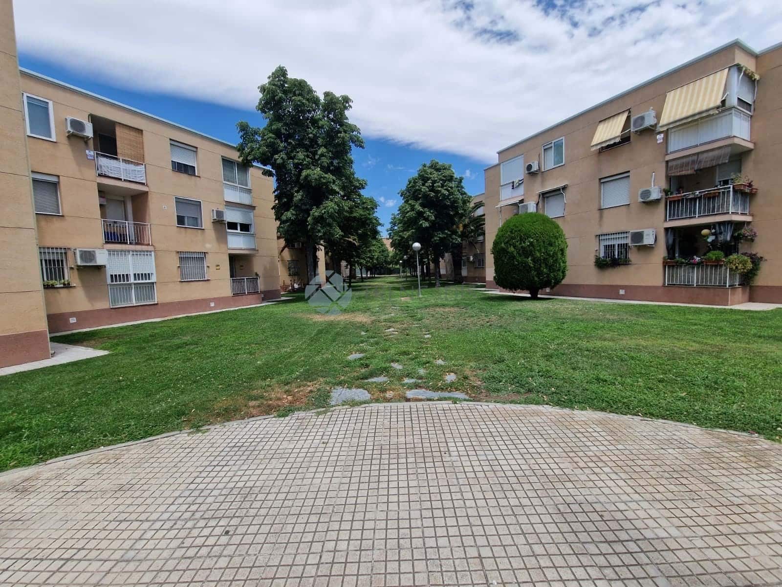 3 bedroom Apartment for sale in Madrid city - € 274,000 (Ref: 9145998)