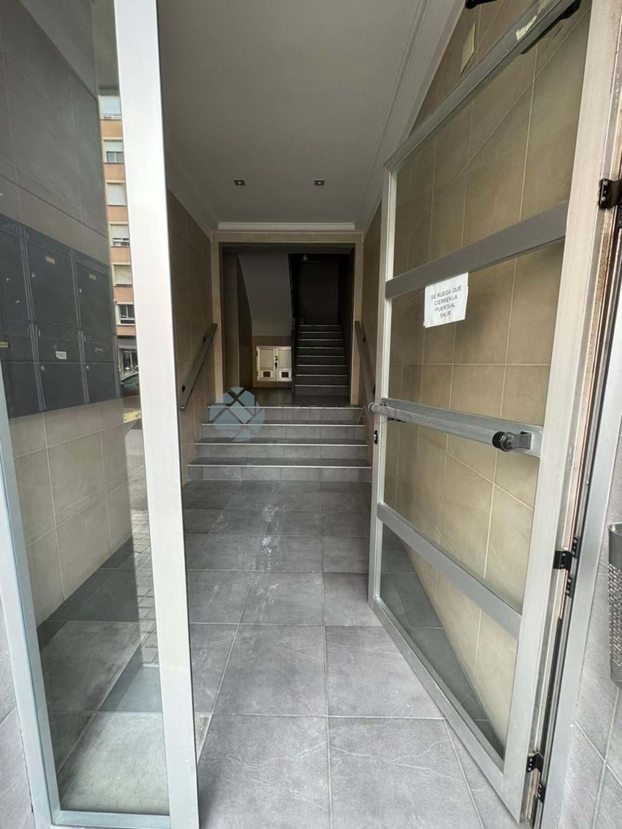 4 bedroom Apartment for sale in Denia - € 209,000 (Ref: 9187357)