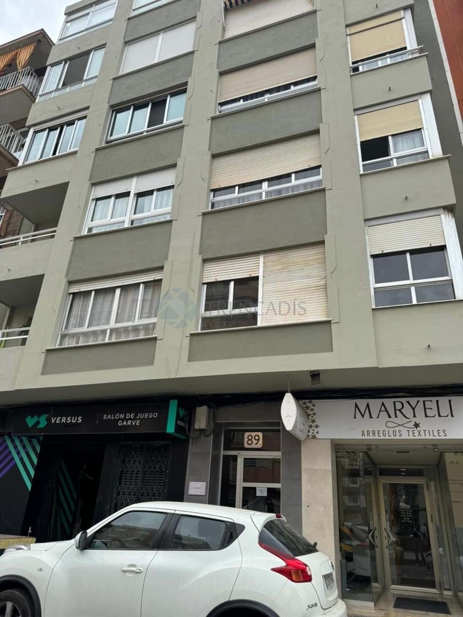 4 bedroom Apartment for sale in Denia - € 209,000 (Ref: 9187357)