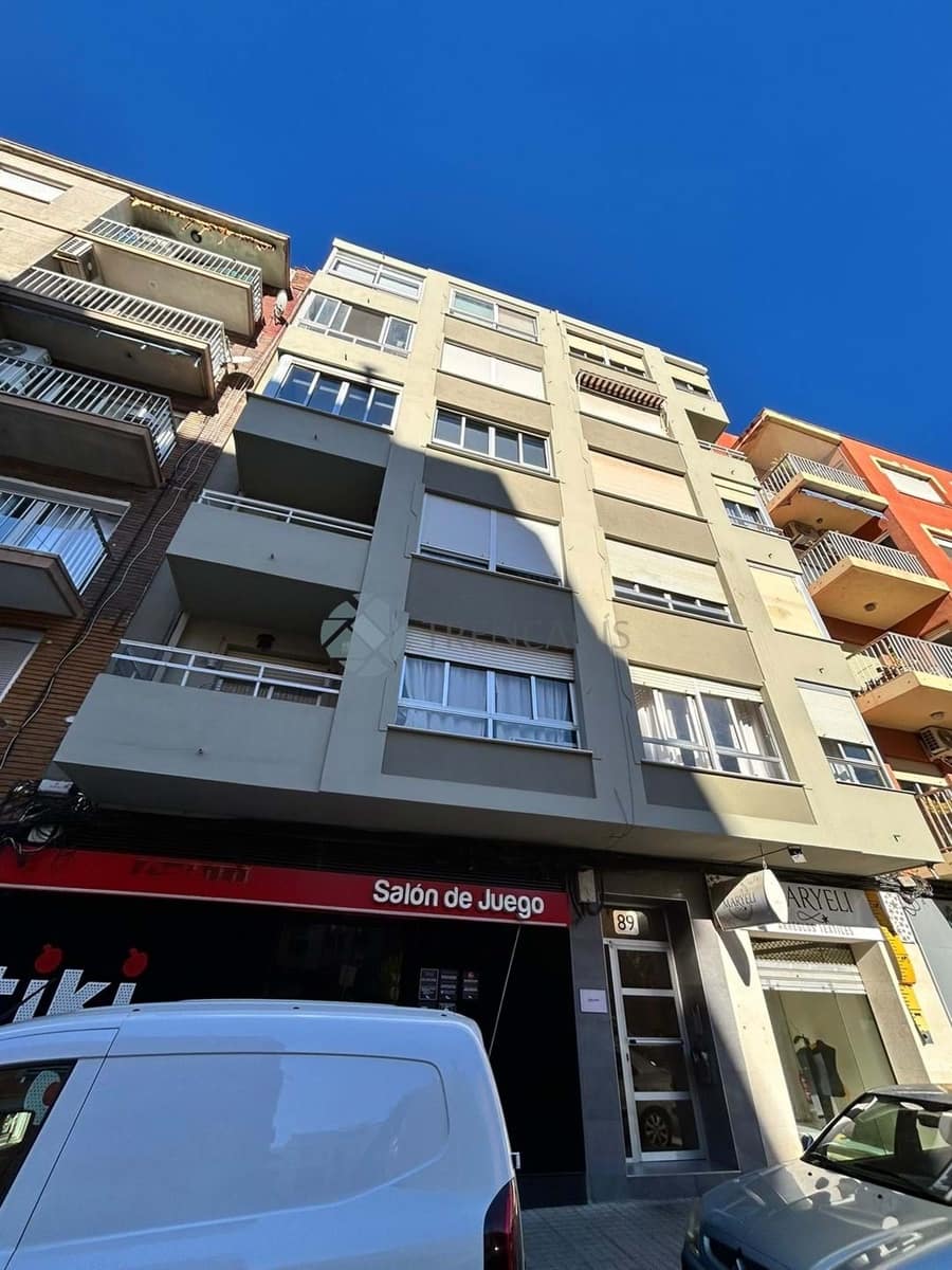 4 bedroom Apartment for sale in Denia - € 209,000 (Ref: 9187357)