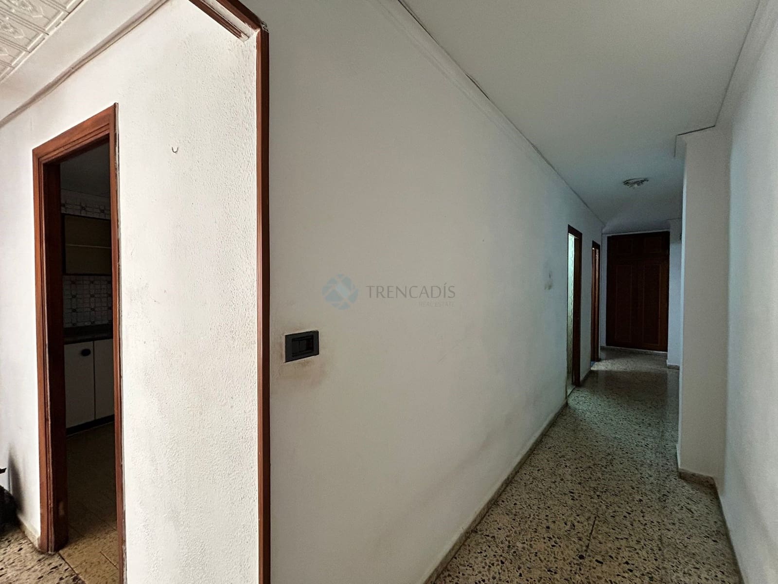 4 bedroom Apartment for sale in Denia - € 209,000 (Ref: 9187357)