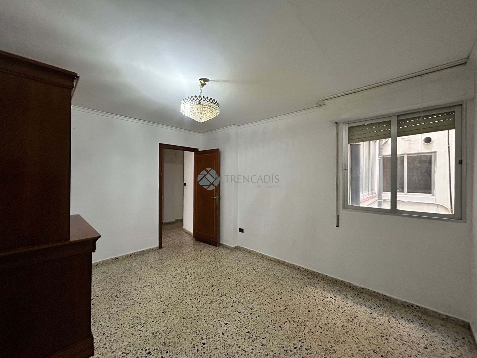 4 bedroom Apartment for sale in Denia - € 209,000 (Ref: 9187357)