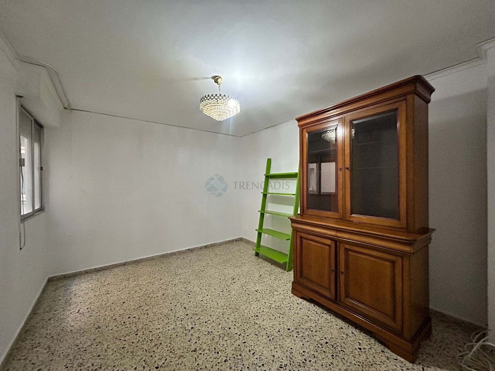 4 bedroom Apartment for sale in Denia - € 209,000 (Ref: 9187357)