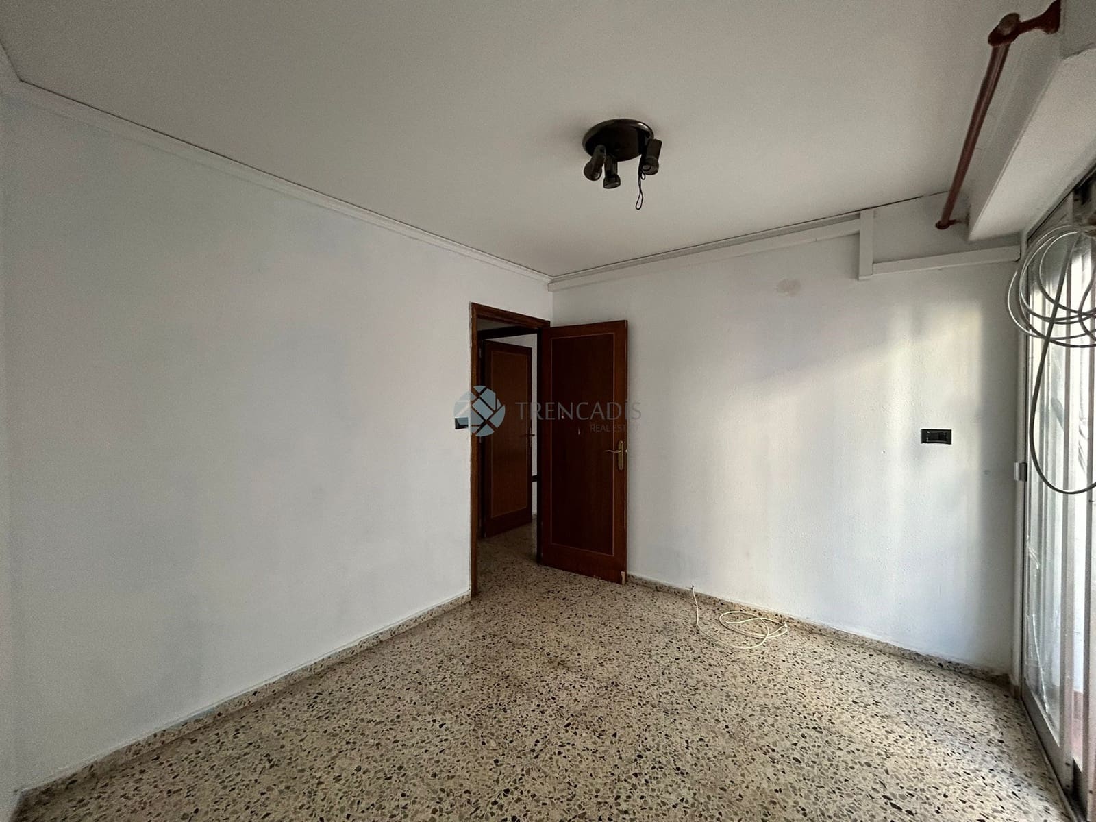 4 bedroom Apartment for sale in Denia - € 209,000 (Ref: 9187357)