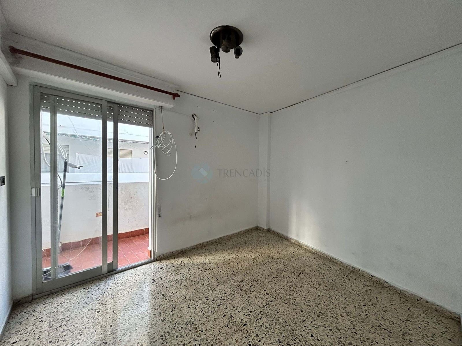 4 bedroom Apartment for sale in Denia - € 209,000 (Ref: 9187357)