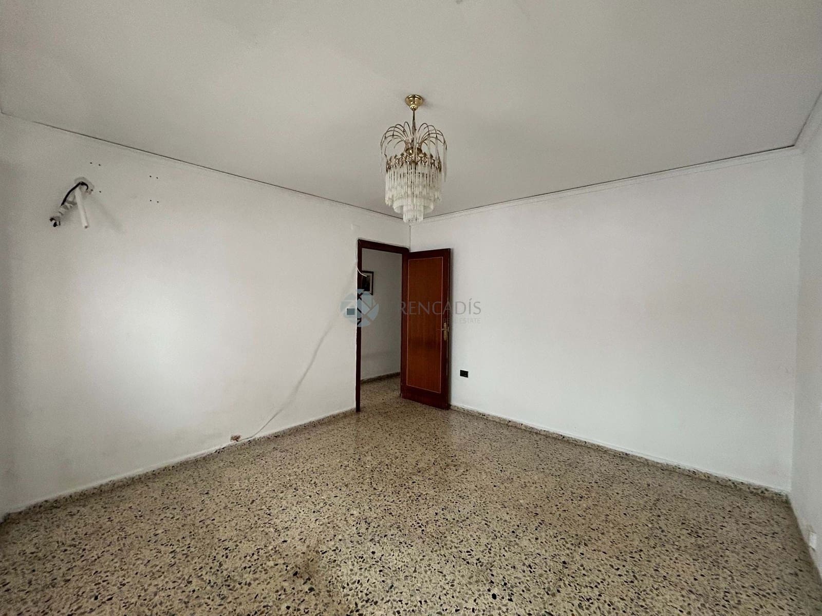 4 bedroom Apartment for sale in Denia - € 209,000 (Ref: 9187357)