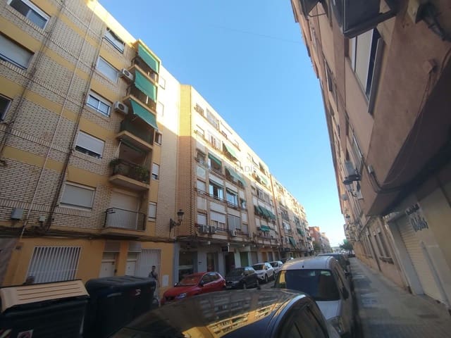 3 Zimmer Apartment zu verkaufen in València Stadt - 120.000 € (Ref: 9219323)