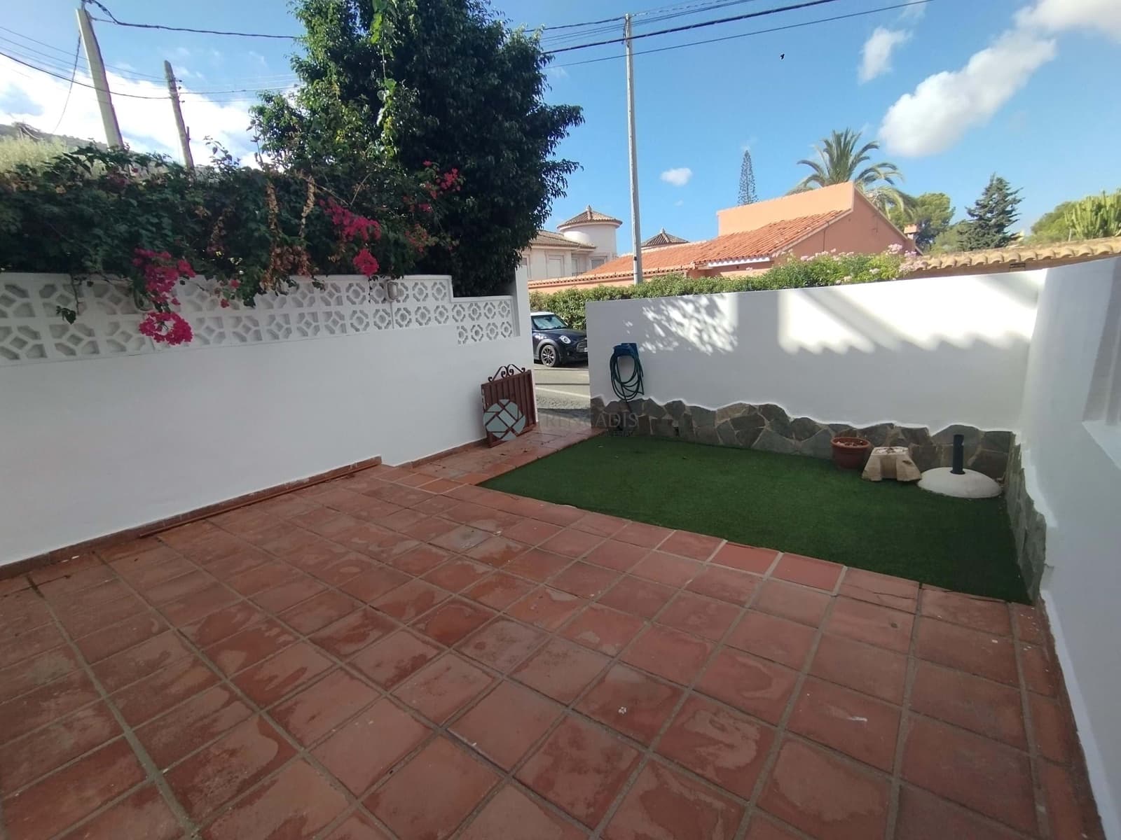 3 soveværelse Rækkehus til salg i Alfaz del Pi / L'Alfas del Pi med swimmingpool - € 361.500 (Ref: 9234996)