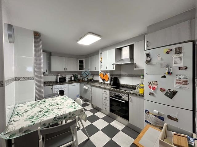 3 bedroom Apartment for sale in Gandia with garage - € 189,000 (Ref: 9253838)