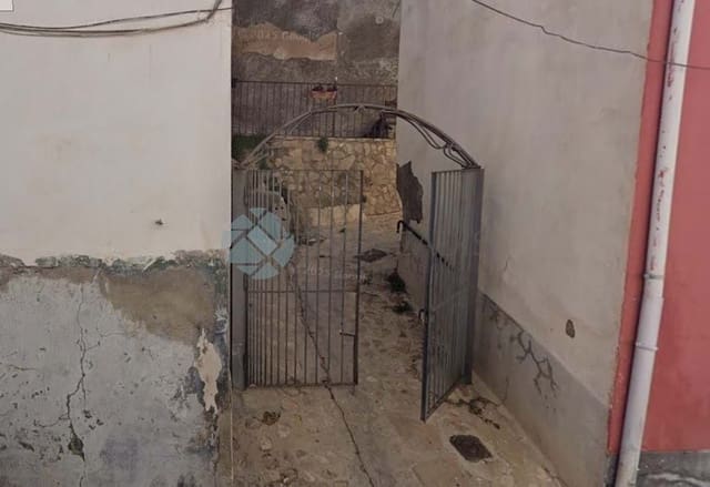 Terraced Villa for sale in Caravaca de la Cruz - € 33,000 (Ref: 9293810)