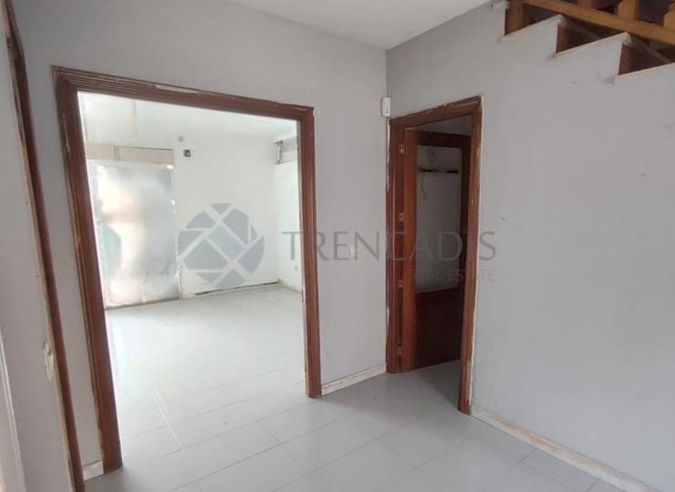 3 quarto Moradia em Banda para venda em Recas - 143 000 € (Ref: 9296157)