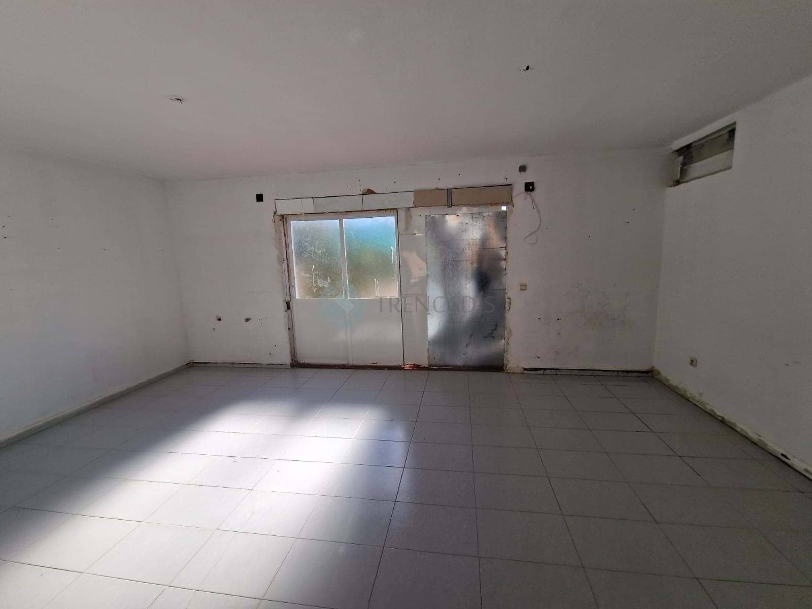 3 quarto Moradia em Banda para venda em Recas - 143 000 € (Ref: 9296157)