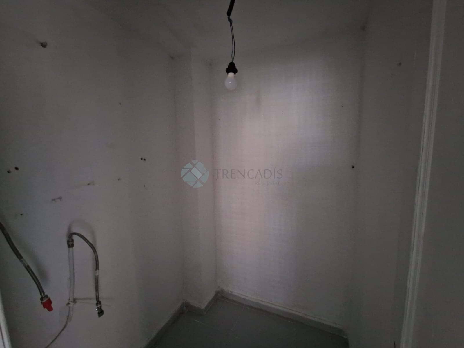 3 quarto Moradia em Banda para venda em Recas - 143 000 € (Ref: 9296157)