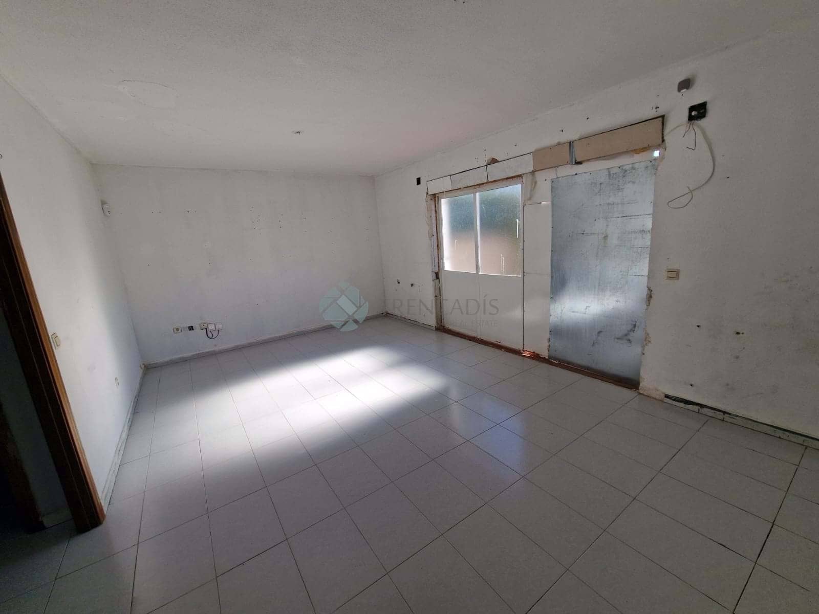 3 quarto Moradia em Banda para venda em Recas - 143 000 € (Ref: 9296157)