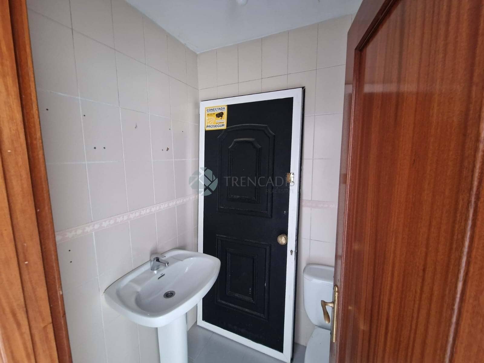 3 quarto Moradia em Banda para venda em Recas - 143 000 € (Ref: 9296157)