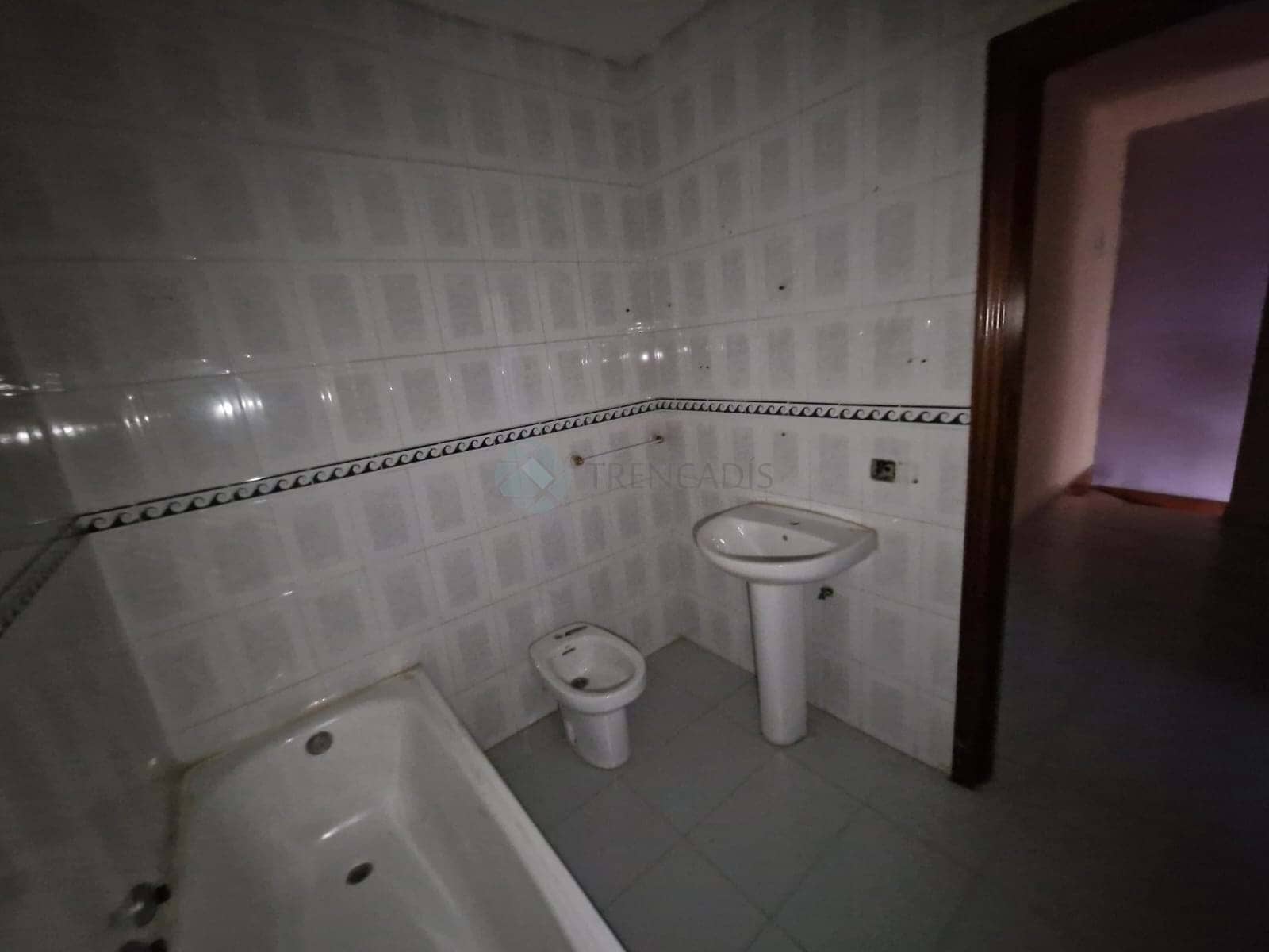 3 quarto Moradia em Banda para venda em Recas - 143 000 € (Ref: 9296157)