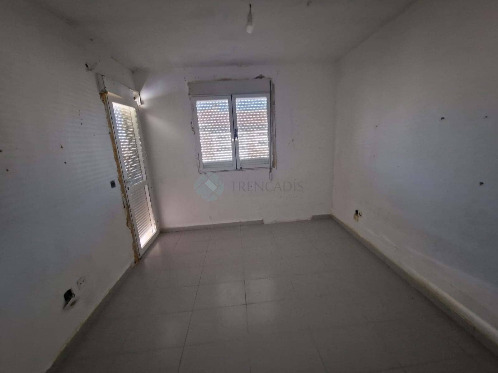 3 quarto Moradia em Banda para venda em Recas - 143 000 € (Ref: 9296157)