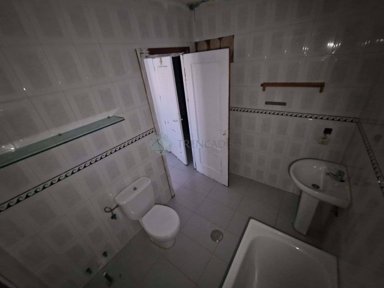 3 quarto Moradia em Banda para venda em Recas - 143 000 € (Ref: 9296157)