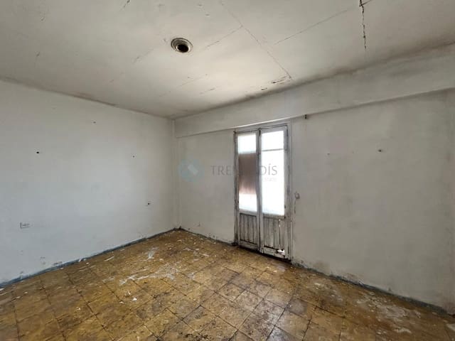 3 bedroom Apartment for sale in Piles - € 85,000 (Ref: 9352191)