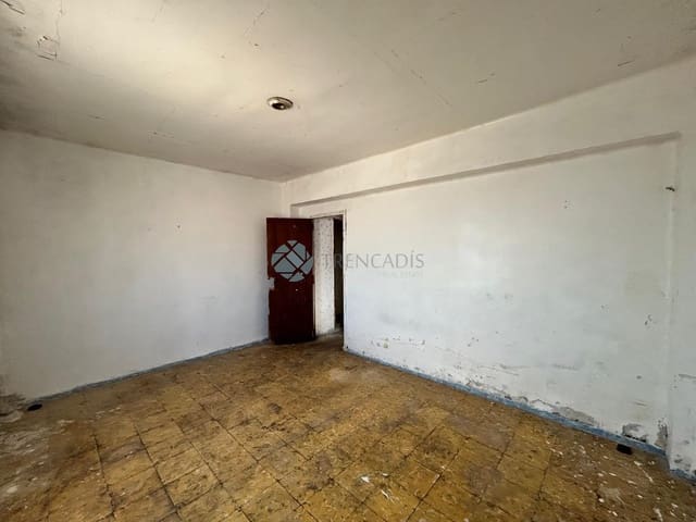 3 bedroom Apartment for sale in Piles - € 85,000 (Ref: 9352191)