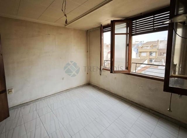 3 bedroom Apartment for sale in Villena - € 47,000 (Ref: 9383301)