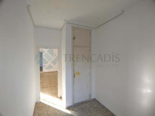 3 bedroom Villa for sale in Vilamarxant / Villamarchante - € 190,000 (Ref: 9388565)