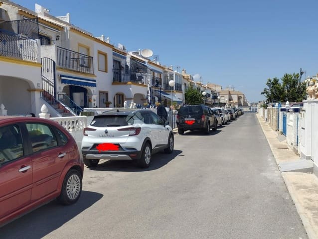 Apartamento de 2 habitaciones en Torrevieja en venta - 85.000 € (Ref: 9414848)