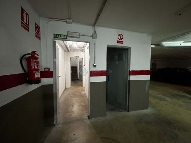 Garage for sale in Valencia city - € 12,825 (Ref: 9426279)