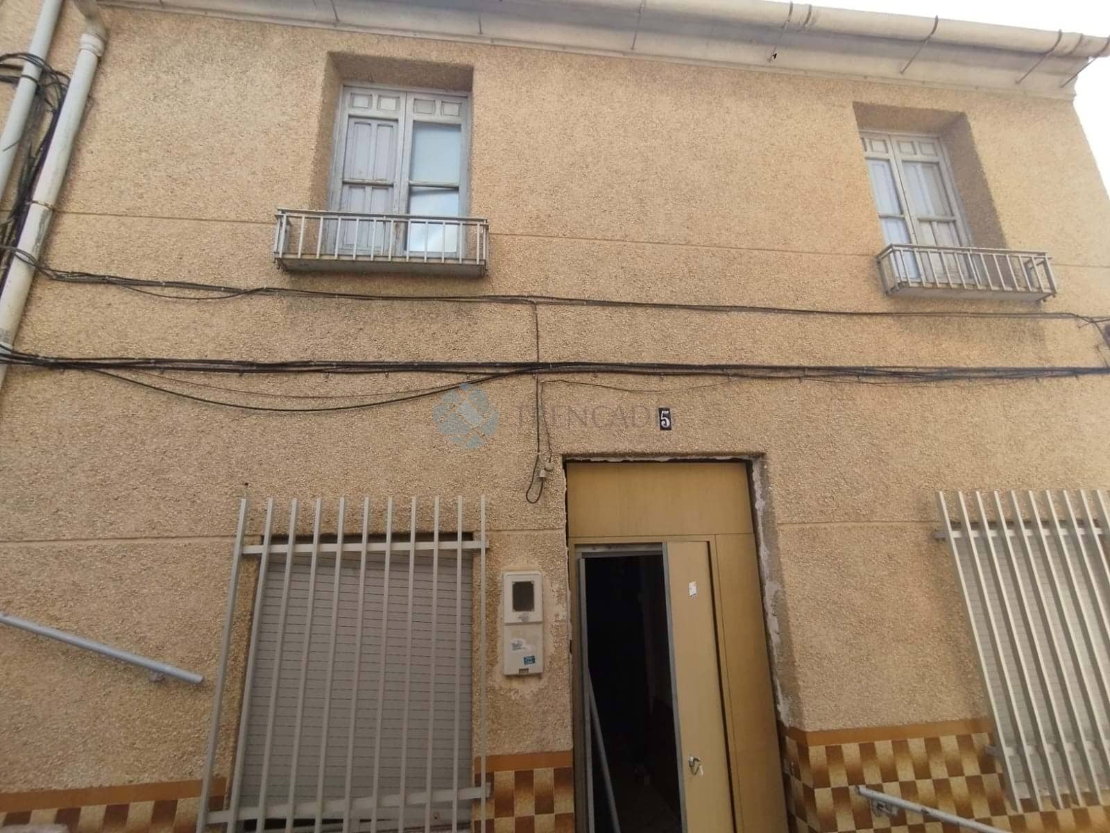 5 slaapkamer Rijtjeshuis te koop in Molina de Segura - € 77.000 (Ref: 9436365)