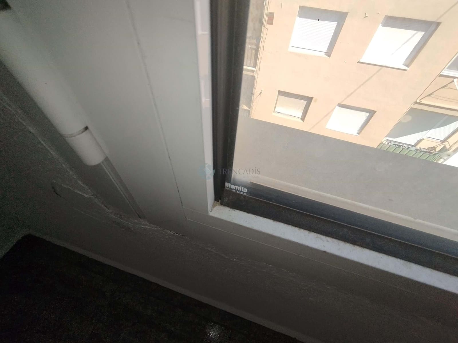 4 bedroom Apartment for sale in Sax - € 69,000 (Ref: 9438761)