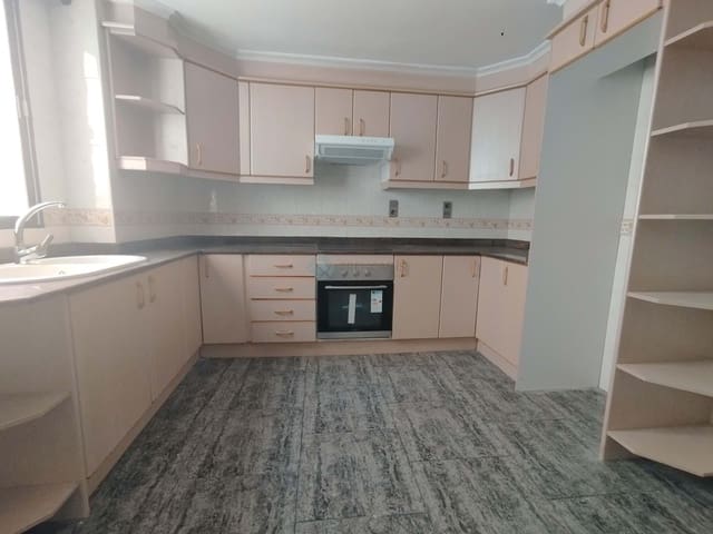 4 soverom Leilighet til salgs i Sax - € 69 000 (Ref: 9438761)