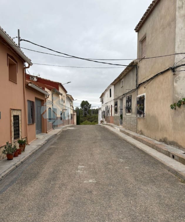 3 soveværelse Rækkehus til salg i Venta del Moro - € 42.000 (Ref: 9447232)