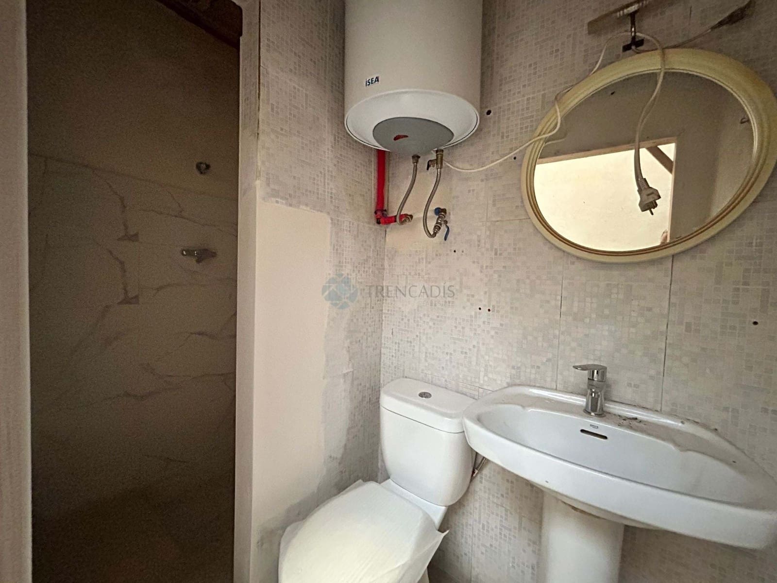 Casa de 4 habitaciones en Ontinyent en venta - 59.000 € (Ref: 9471783)