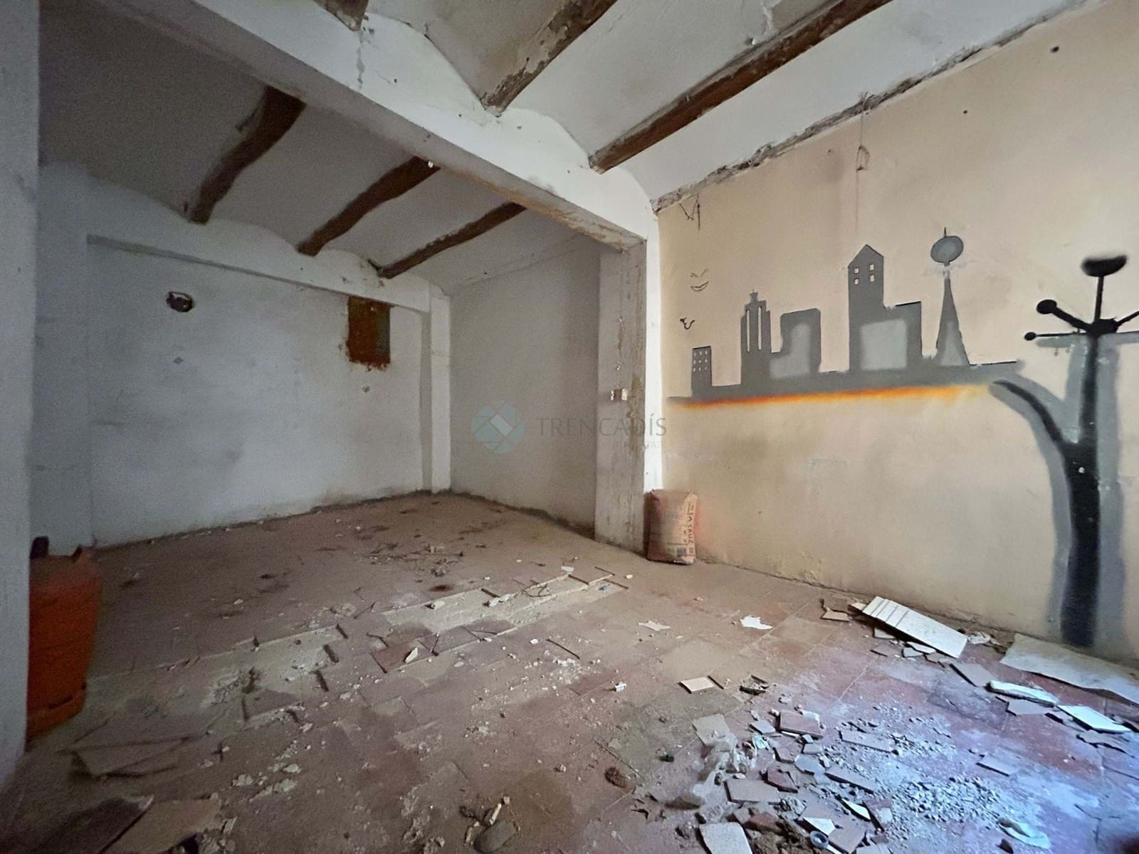 Casa de 4 habitaciones en Ontinyent en venta - 59.000 € (Ref: 9471783)