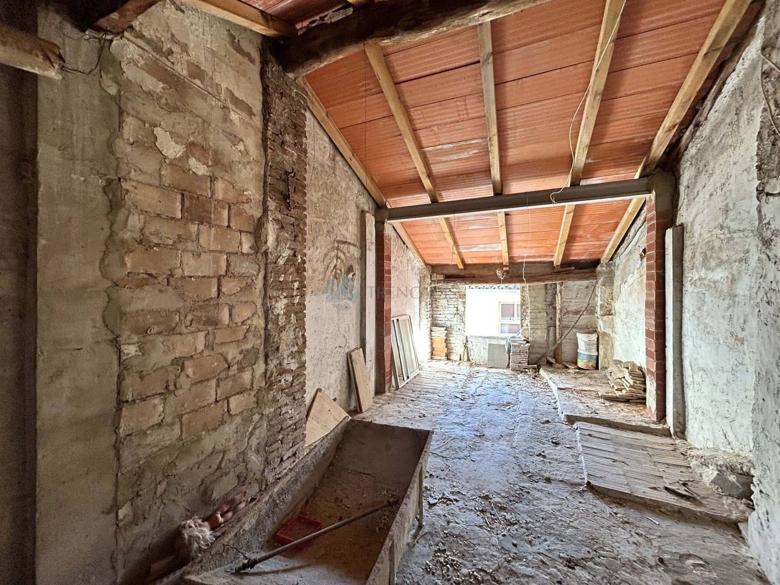 Casa de 4 habitaciones en Ontinyent en venta - 59.000 € (Ref: 9471783)