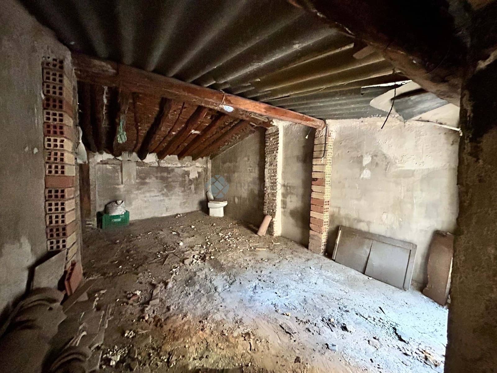 Casa de 4 habitaciones en Ontinyent en venta - 59.000 € (Ref: 9471783)