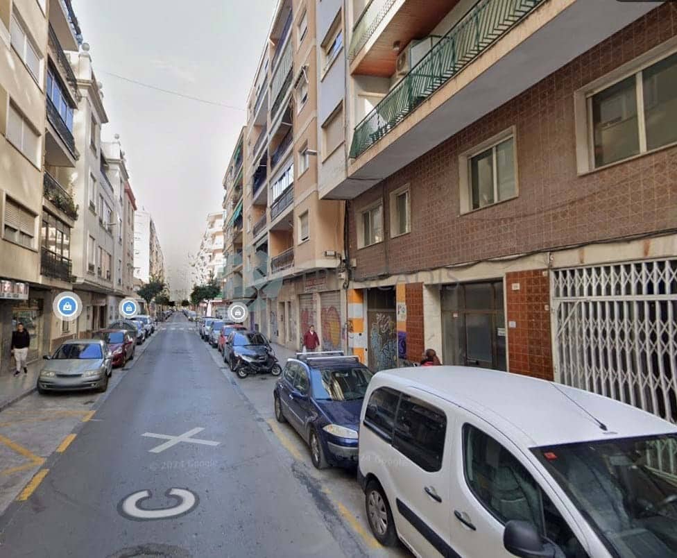 3 bedroom Apartment for sale in Gandia - € 159,000 (Ref: 9487246)