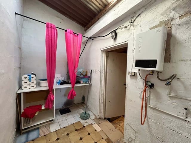 4 bedroom Villa for sale in Llíria - € 180,000 (Ref: 9503552)